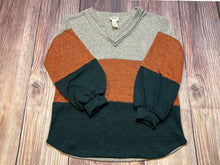 Load image into Gallery viewer, Color block sweater
