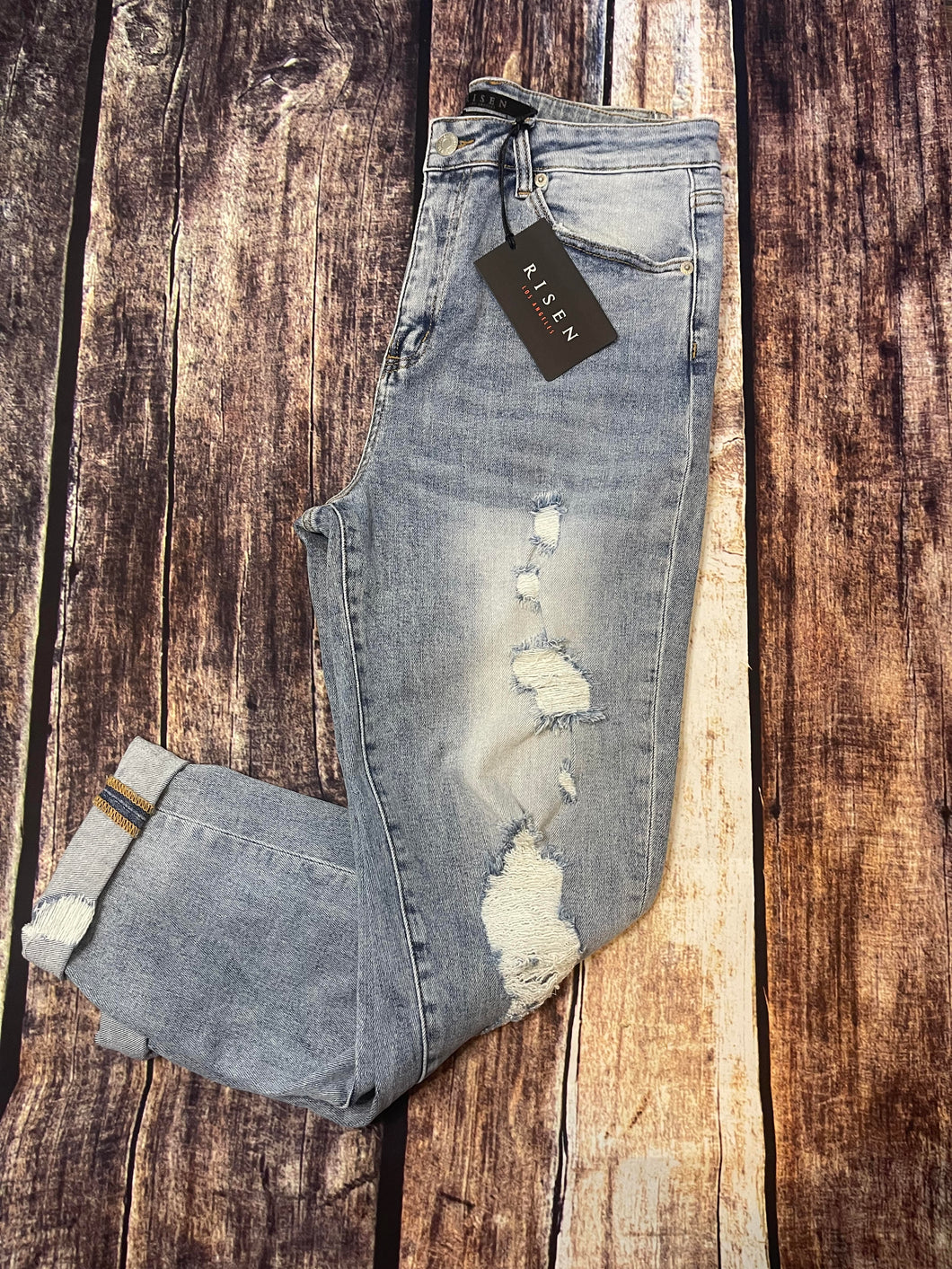 DISTRESSED ROLL UP CUFF RELAXED FIT SKINNY